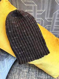 Tonal Black Ribbed Beanie