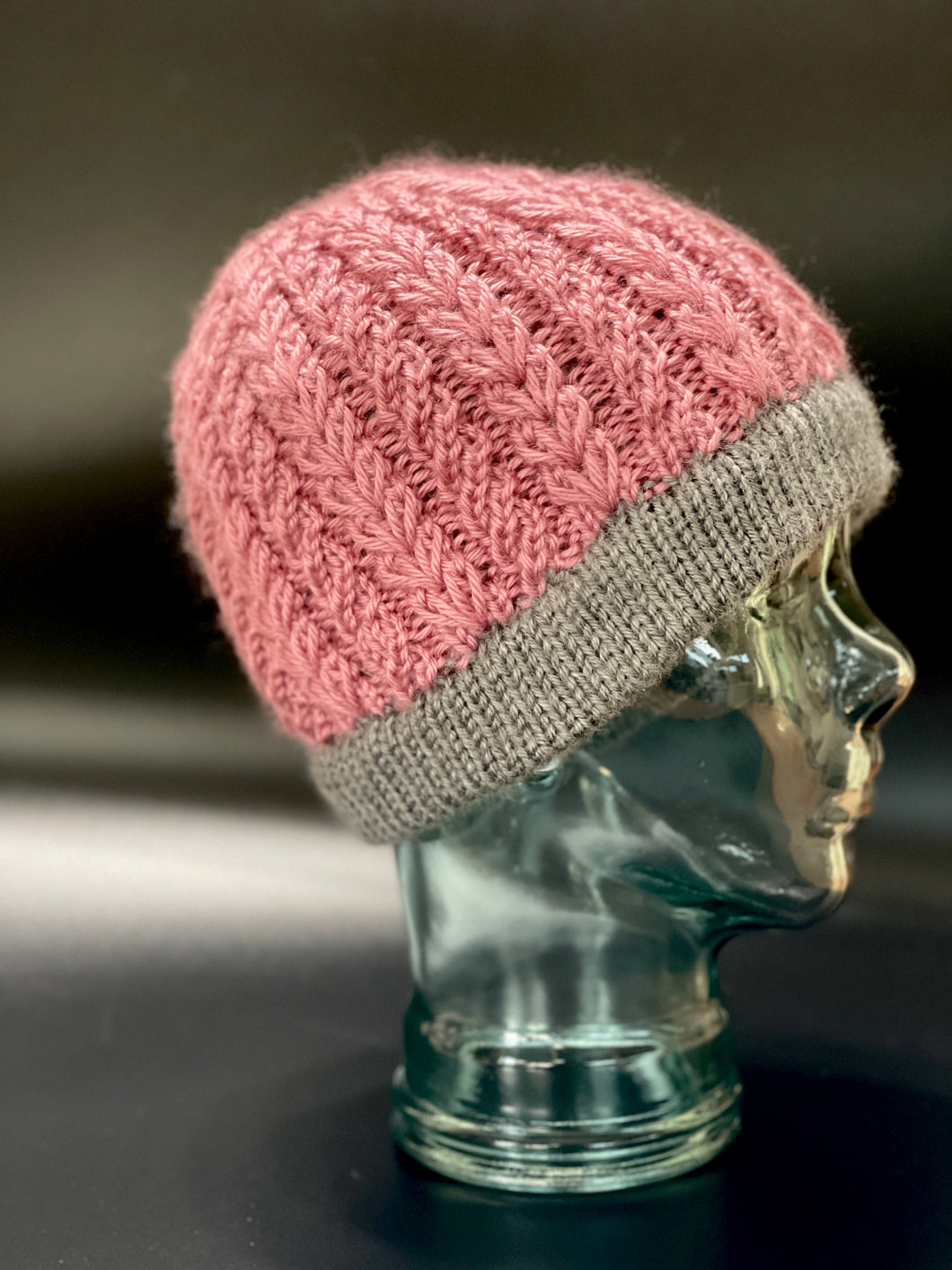 Amortentia Beanie - Pink/Gray