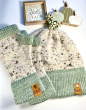 Load image into Gallery viewer, Judy’s custom order: Speckled Beanie &amp; Fingerless Gloves  - Woodland Heather
