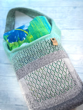 Load image into Gallery viewer, Beach Bag - Gray/Mint Green
